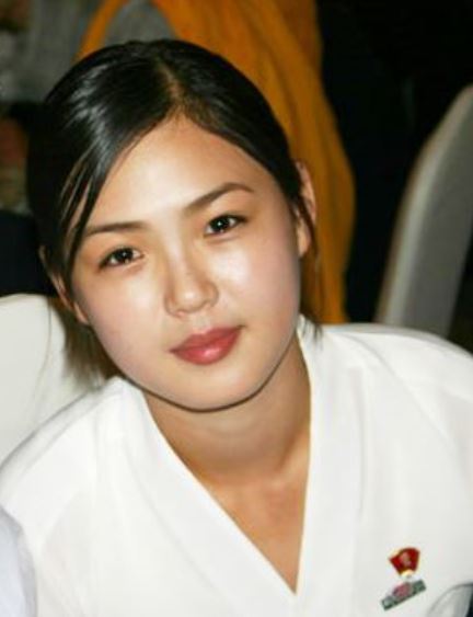 누리꾼 사이에 회자되는 리설주 여사 과거 사진