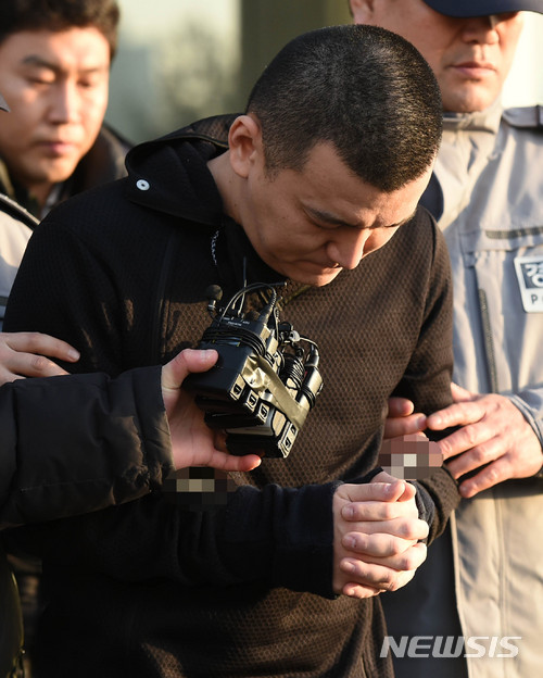 ‘용인 일가족 살해범’ 아내와 공모 혐의 부인·국민참여재판 “안하겠다” 철회 / 뉴시스
