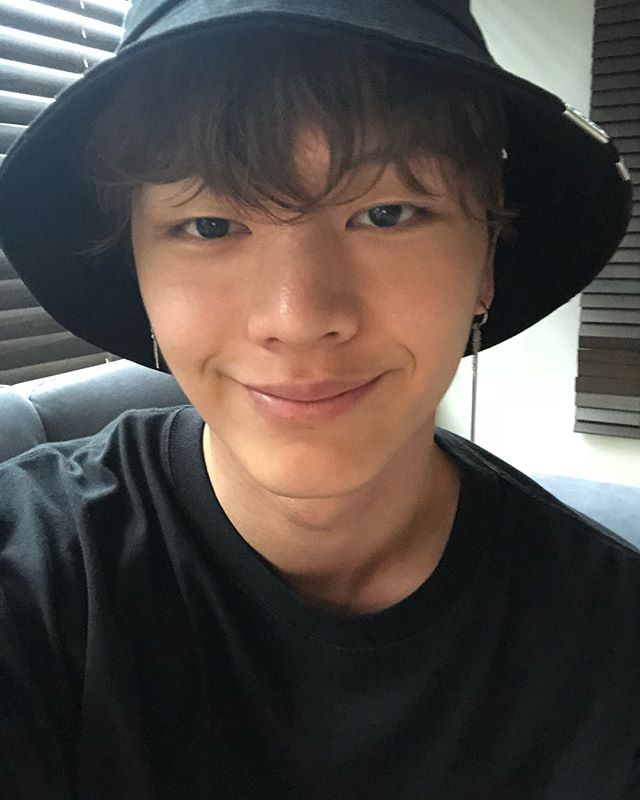 비투비(BTOB) 육성재 인스타그램