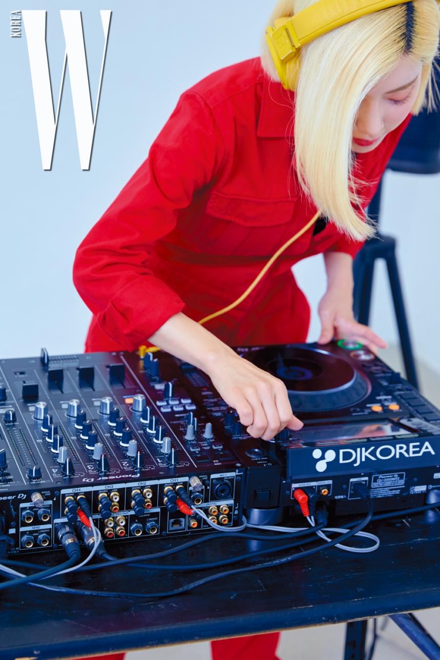 DJ 소다 / 더블유 코리아