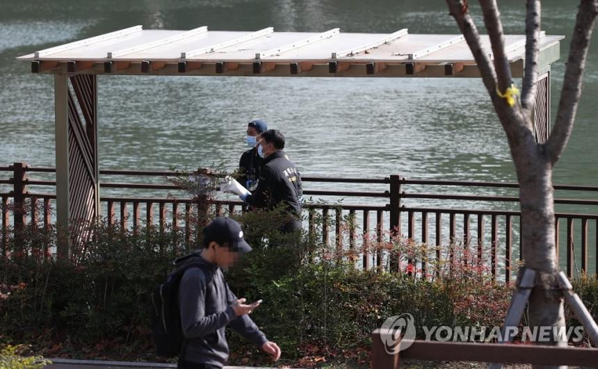 석촌호수서 실종 대학생 추정 시신 발견 / 연합뉴스