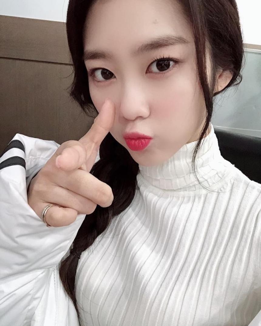 오마이걸(OH MY GIRL) 지호 / 오마이걸 공식 인스타그램