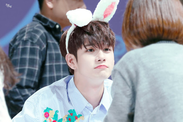 옹성우 / 인터넷 커뮤니티