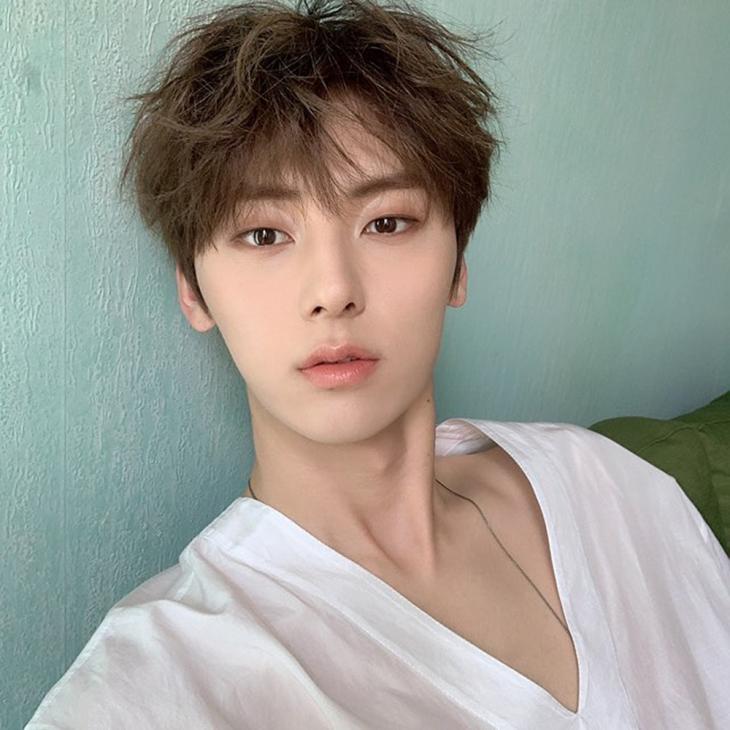 뉴이스트(NU‘EST) 황민현 인스타그램