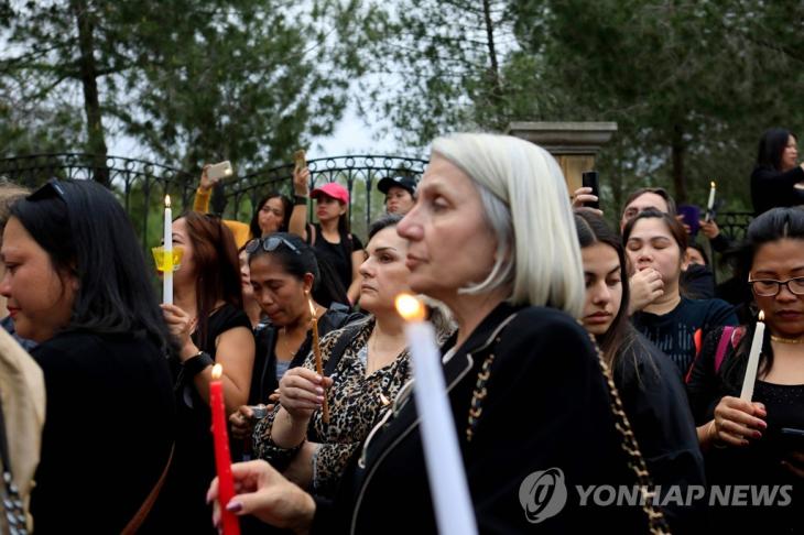 "당국 직무유기로 외국인 여성노동자 연쇄 피살"…키프로스서 촛불집회[AP=연합뉴스]