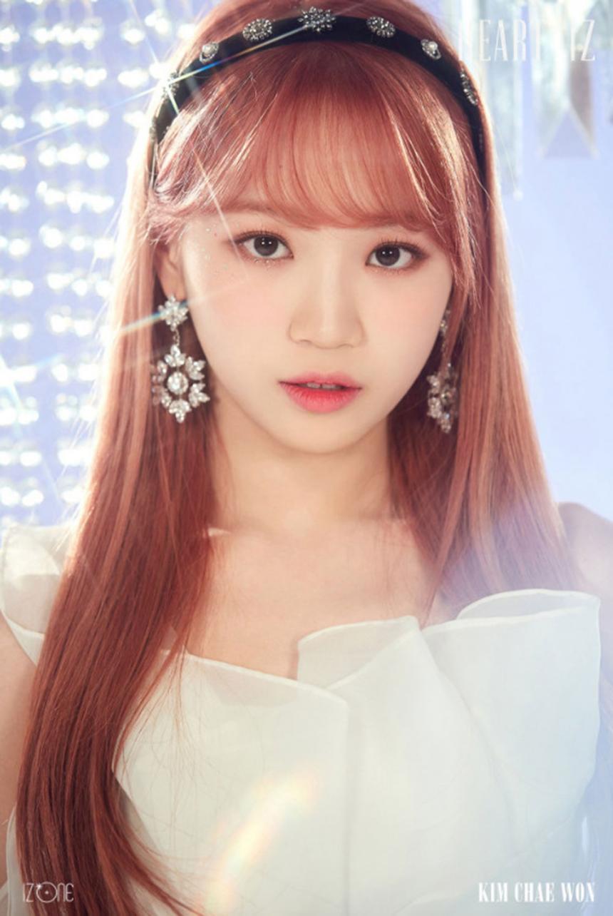 아이즈원 김채원 / 아이즈원 공식 sns<br>