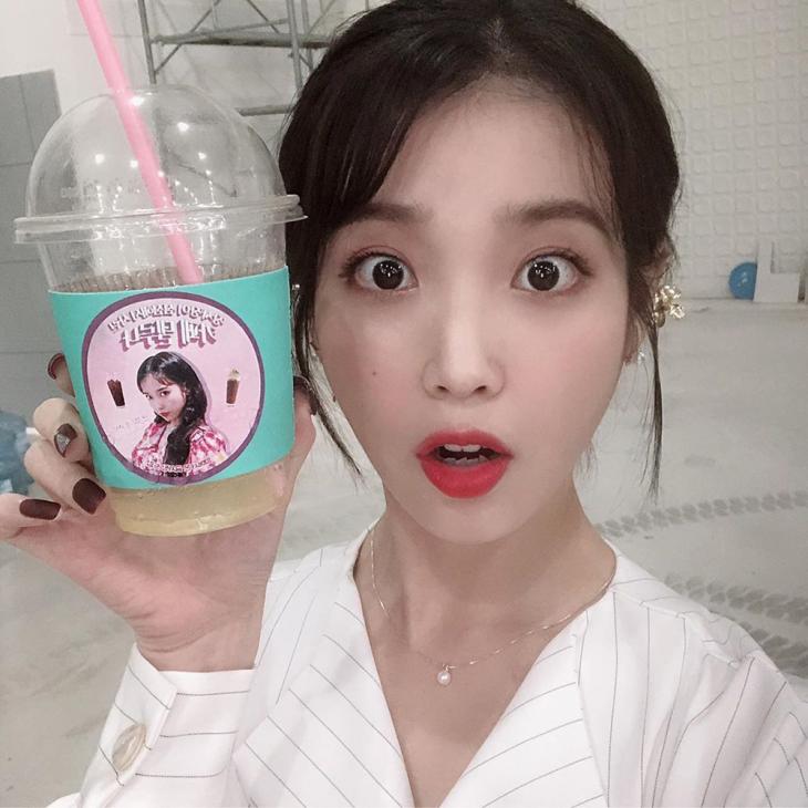 아이유 인스타그램