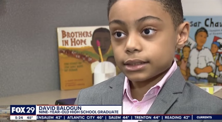 미국의 한 9살 소년이 역대 최연소 고등학교 졸업생 중 한 명이 되어 대학 교육도 받기 시작했다고 5일(현지시간) 가디언이 보도했다. / 출처 : FOX 29 Philadelphia 유튜브 캡처 2023.02.07. 