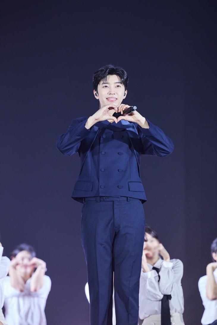 서울 콘서트 '우주탐험 일기' 임영웅, 대 우주의 신비와 우주 서사시를 보는 듯한 임영웅과 영웅시대의 꿈같은 공연