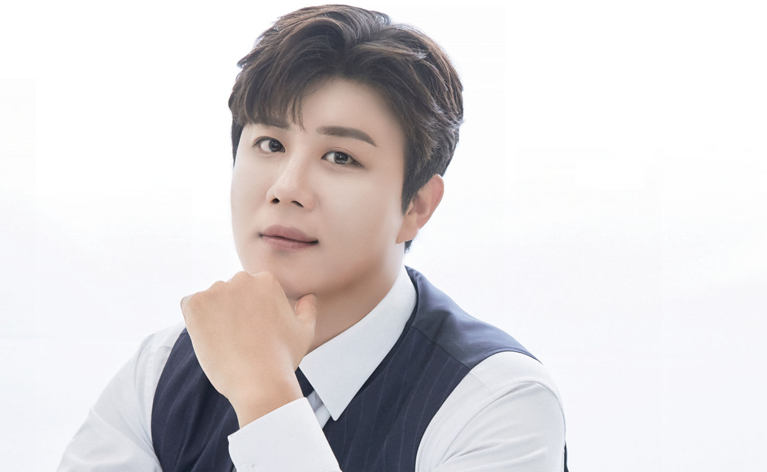 찬란함과 깊이로 전한 감동, 진해성의 단독 콘서트…거룩하고 위대하며 찬란하게, 콘서트 무대를 물들이다 / 대박기획