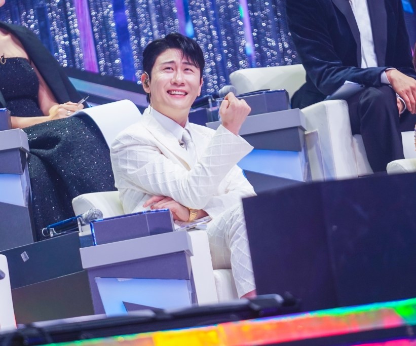 <b>영탁</b>, '<b>미스터트롯3</b>' 같은 뮤지션으로서 리스펙하는 인생 무대에…"눈물...
