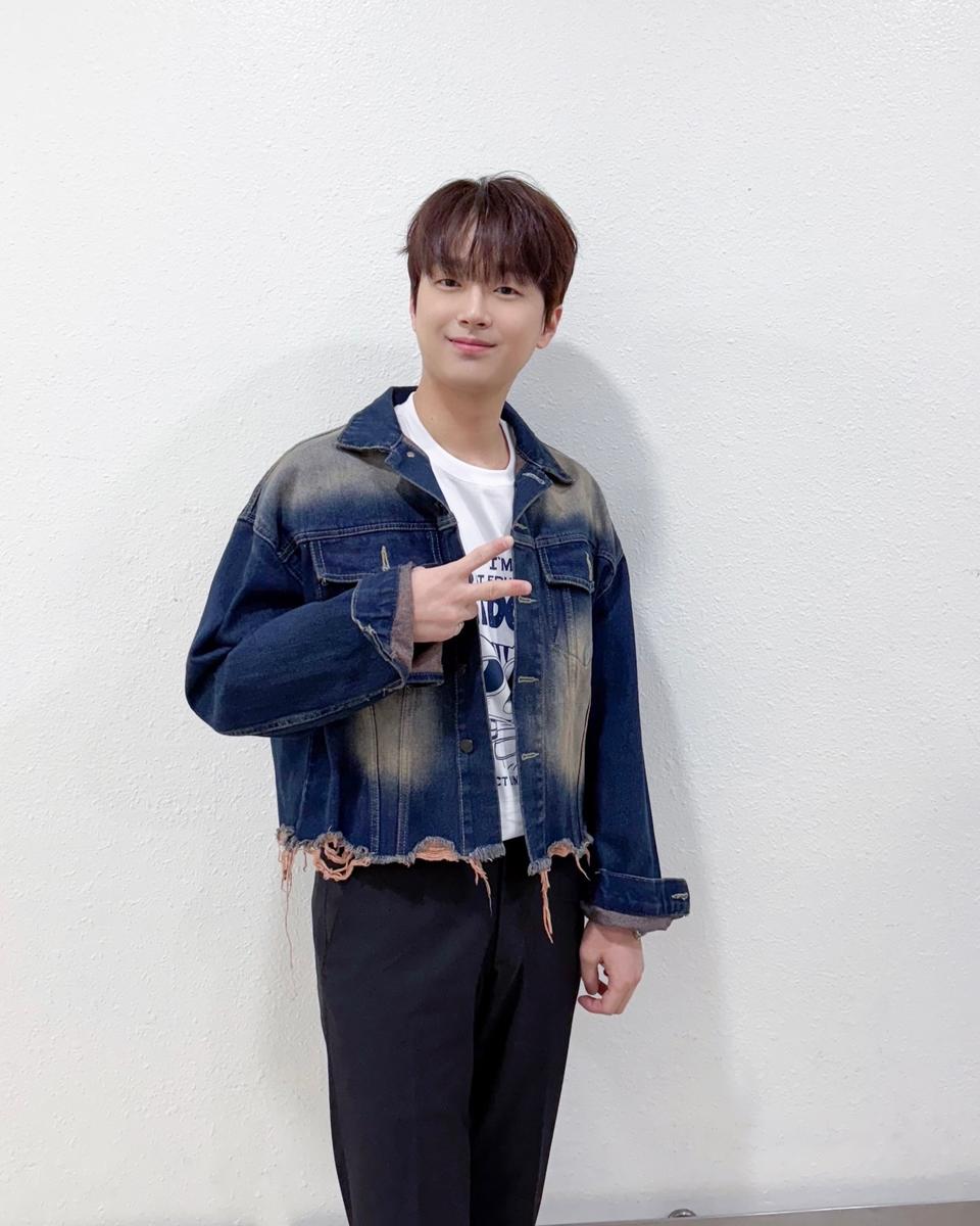 데님자켓도 너무 상큼하니 이뻐요 
