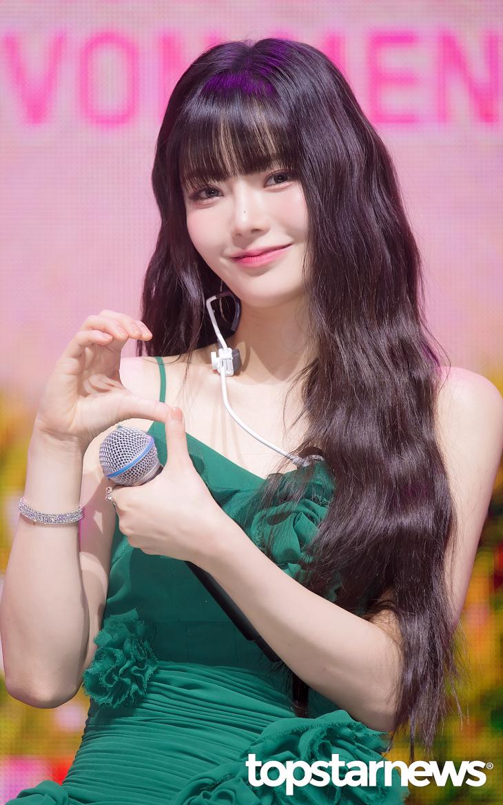 "최근 <b>건강</b> 상태 좋지 않아"…<b>피프티피프티 키나</b>, 휴식·회복 필요→앨...