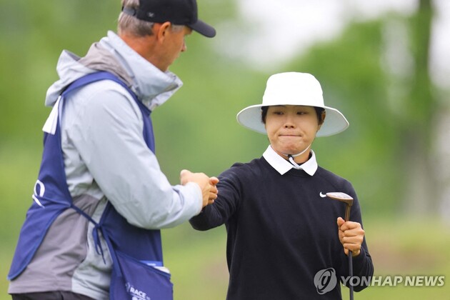 "5언더파 질주"…<b>이소미</b>, 미즈호 2R 공동 <b>선두</b>→<b>LPGA</b> 우승 경쟁 불붙다