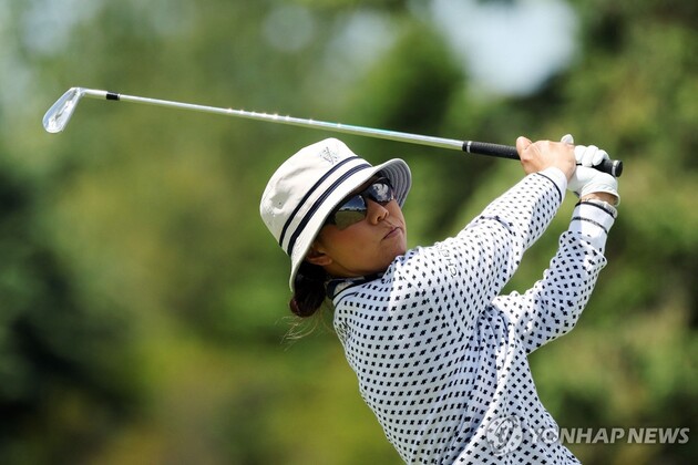 "버디쇼로 4언더파"…<b>신지은</b>, LPGA <b>리비에라</b> 마야 오픈 첫날 공동<b>선두</b>→...
