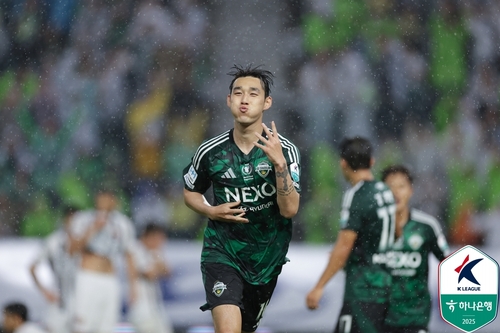 "송민규 동점골"…<b>전북</b>, 서울전 1-1 무→K리그1 <b>16경기 무패</b> 질주