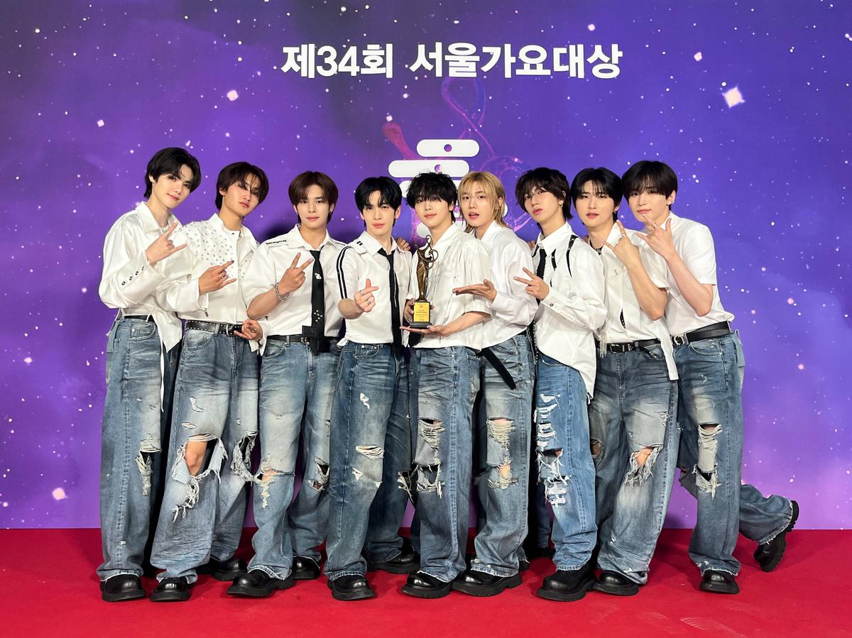 "퍼포비티의 자신감"…<b>크래비티</b>·정규 2집 앞두고 베스트 퍼포먼스상→...