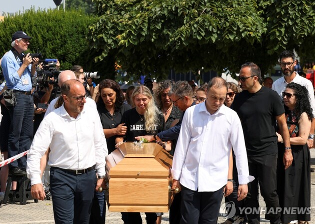 "깊은 추모 물결"…<b>조타</b>, <b>교통사고</b> <b>사망</b>→리버풀·포르투갈 장례식 엄수