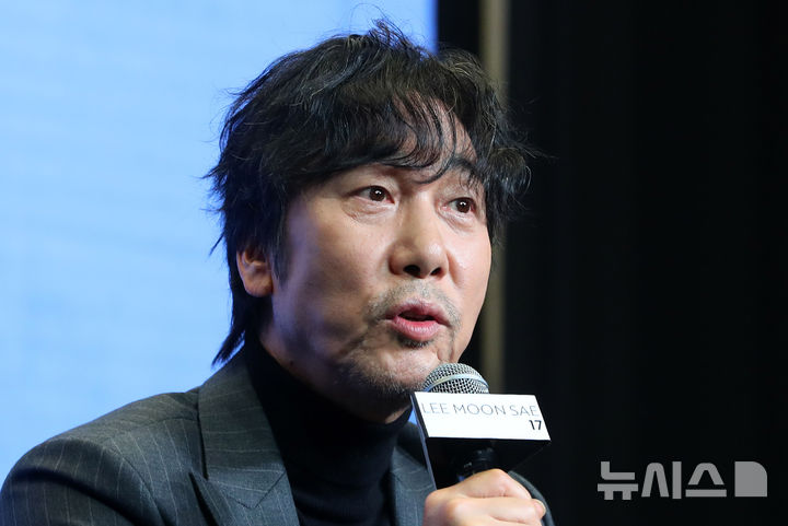 "좋은 음악은 늘 있다"…<b>이문세</b>, '안녕하세요 <b>이문세</b>입니다'로 한 달 만...