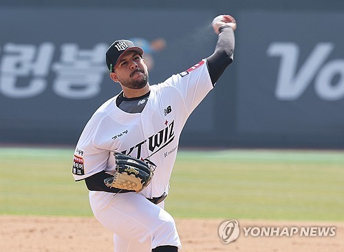 "149 <b>헤드샷 퇴장</b>"…<b>헤이수스</b>, LG전 시즌 8호 <b>퇴장</b>