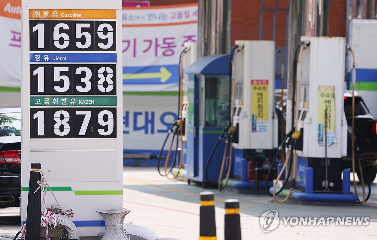 전국 주유소 휘발유 가격 1,659.7원…5주 연속 하락 - 오하린 기자 - 톱스타뉴스 - 국제