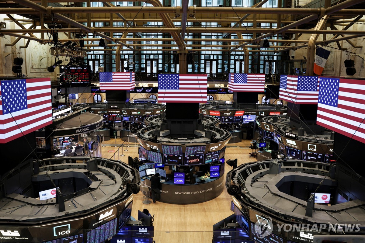 뉴욕증시 3대 지수 하락…파월 “고평가” 발언에 기술주 약세 - 배정우 기자 - 톱스타뉴스 - 국제/증시