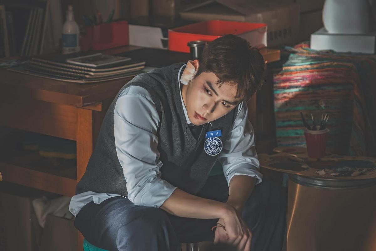 톱스타뉴스 화보 컷 속 김도훈 분위기