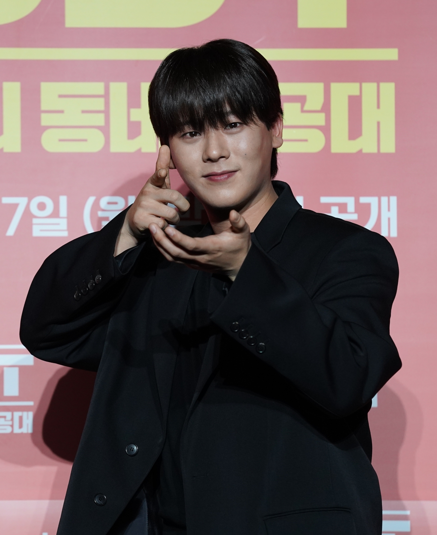 쿠팡플레이, 지니TV