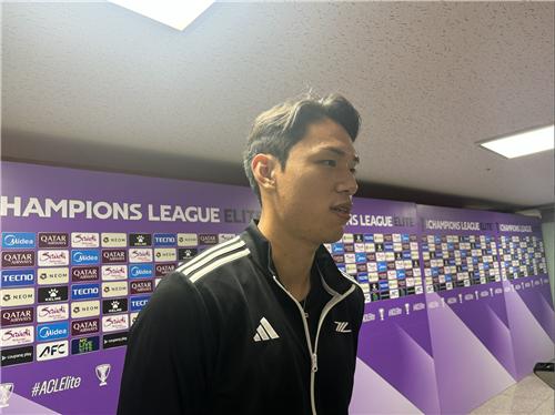 “원톱 쐐기골 작렬”…오세훈, 강원 상대로 부활 조짐 / 연합뉴스