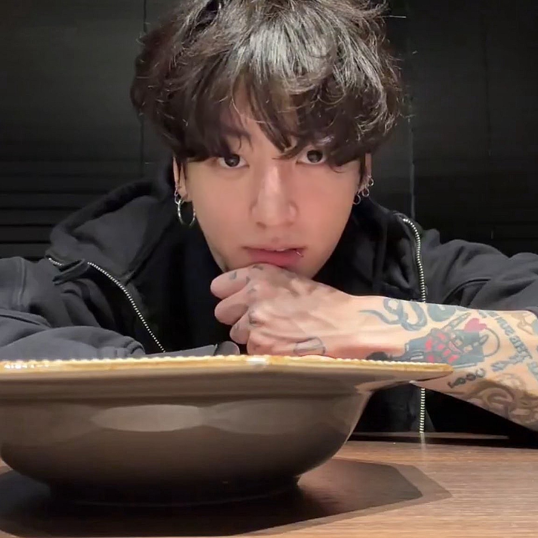 방탄소년단(BTS) 정국 / 팬 커뮤니티 위버스