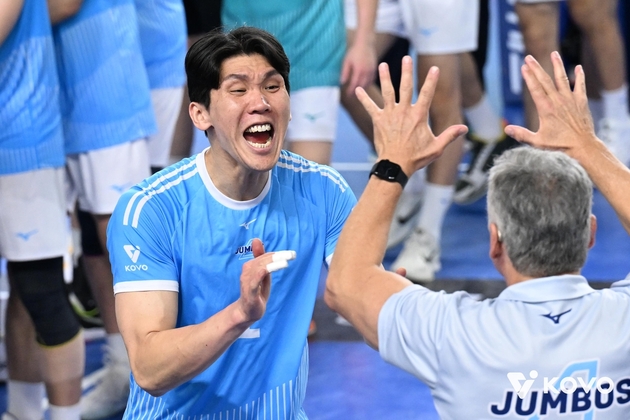 “김규민 네트터치 해프닝”…KOVO, FIVB 규정 맞춰 개선 추진 / 연합뉴스