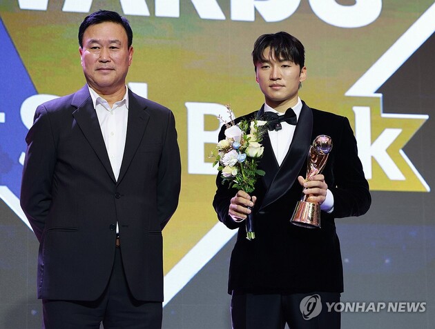 “수비는 노력하면 좋아진다”…LG 박해민, 육성 선수 향한 현실 조언 / 연합뉴스