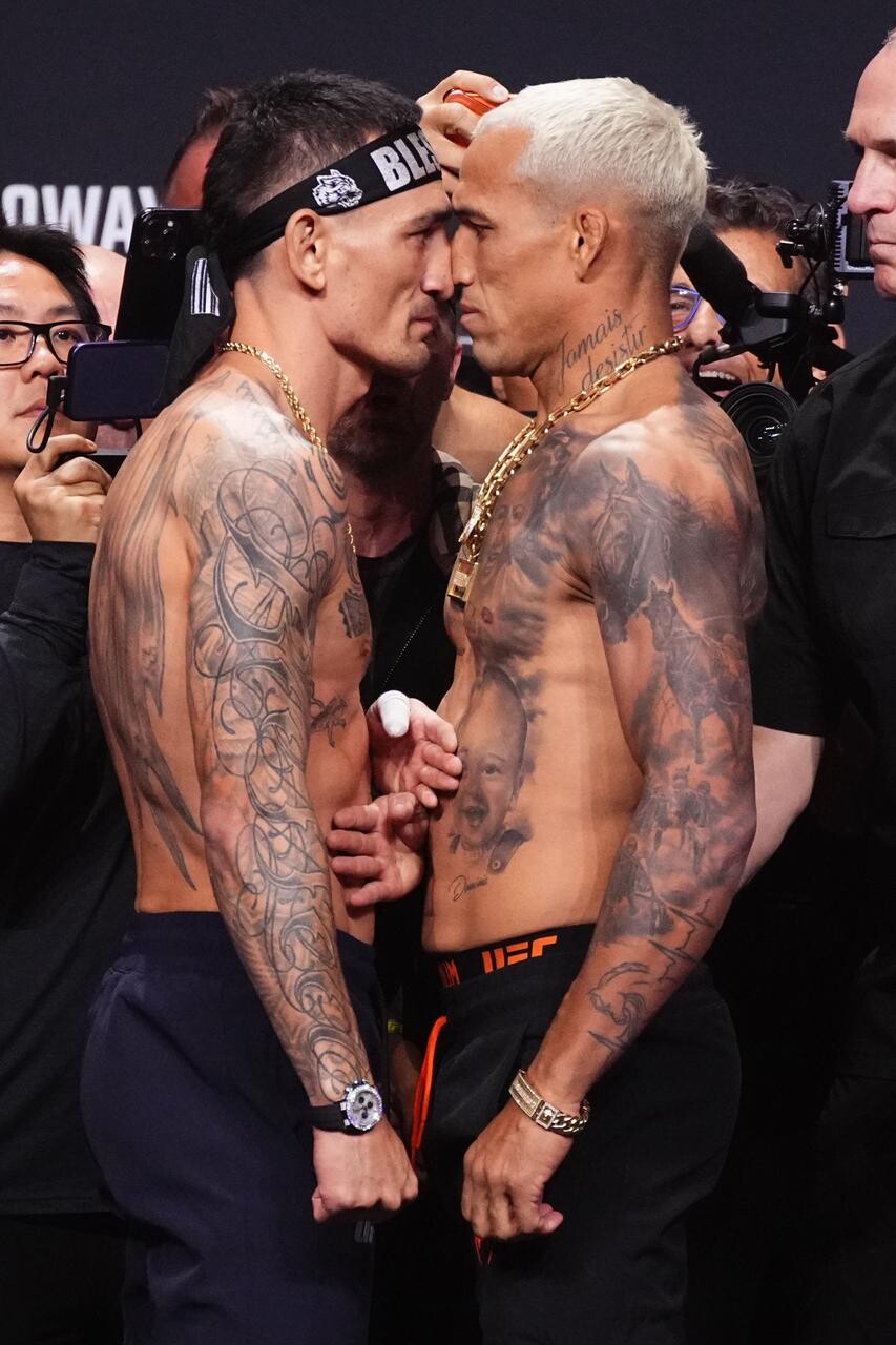 할로웨이-올리베이라 계체 관련 보도 이미지