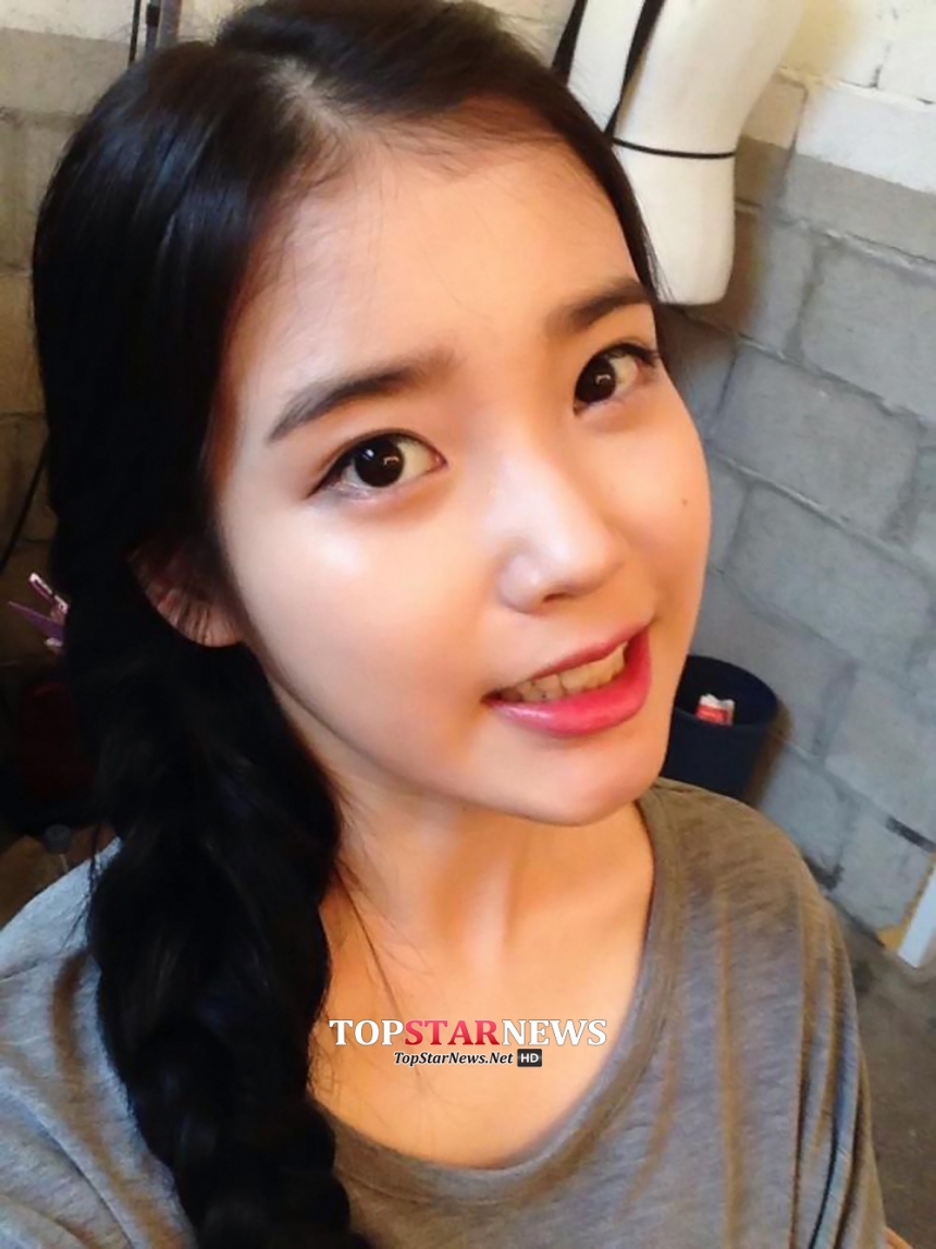 단독] 아이유(IU), 신곡 스포일러(?) 보이스리플 화제 - 김명수 기자 - 톱스타뉴스 - 엔터/가요/단독