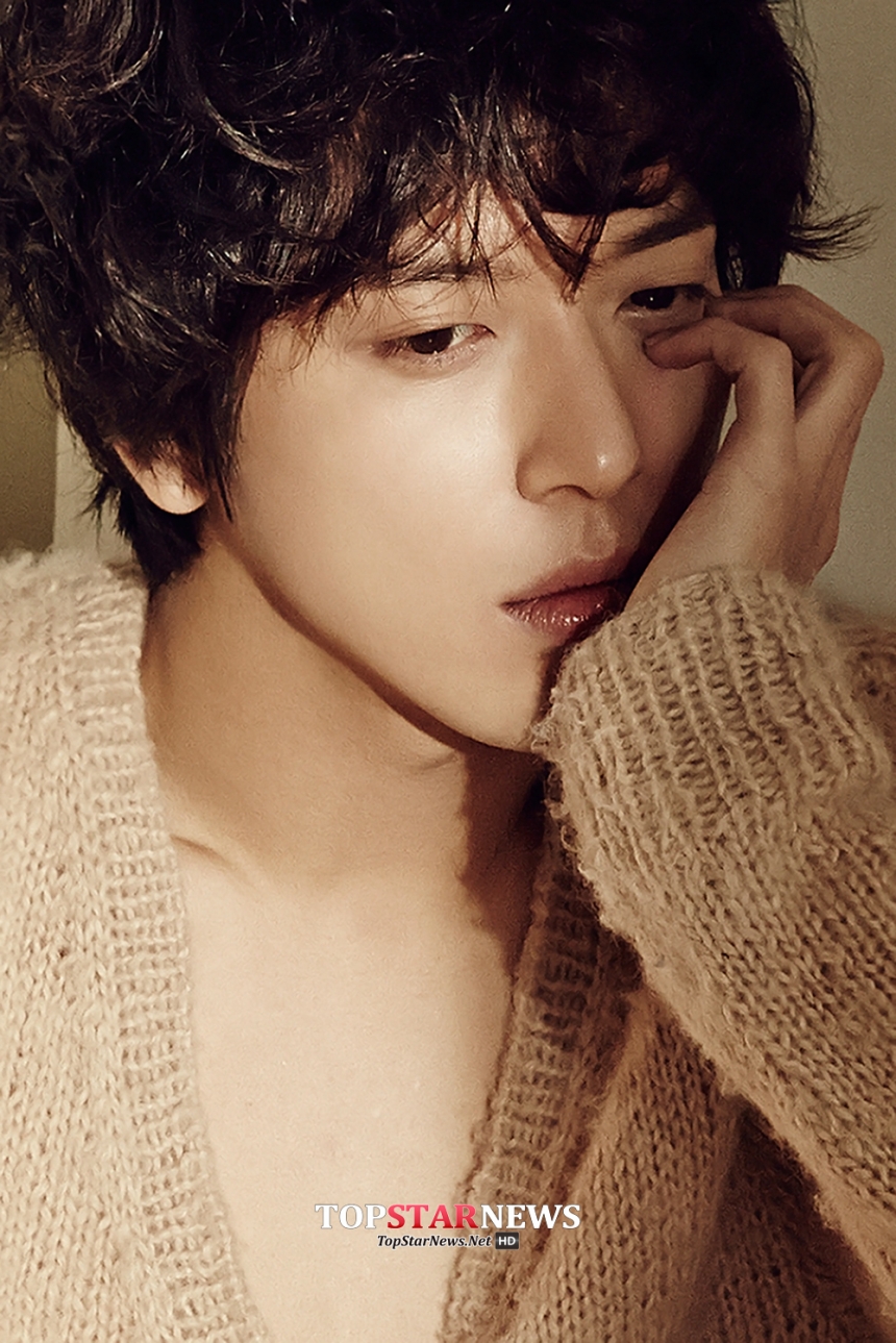 씨엔블루(CNBLUE) 정용화 / FNC ENT