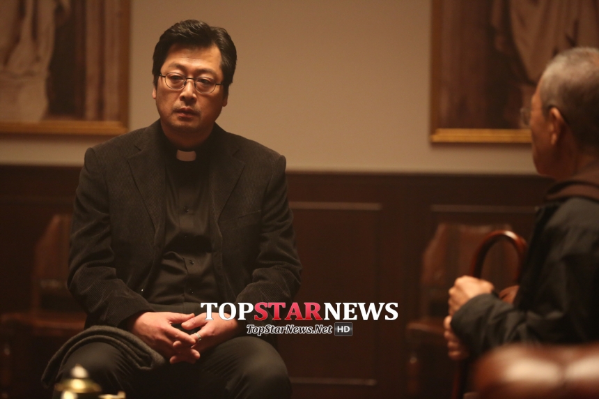 ’검은 사제들’ 주요 장면 / 오퍼스픽쳐스-CJ엔터테인먼트