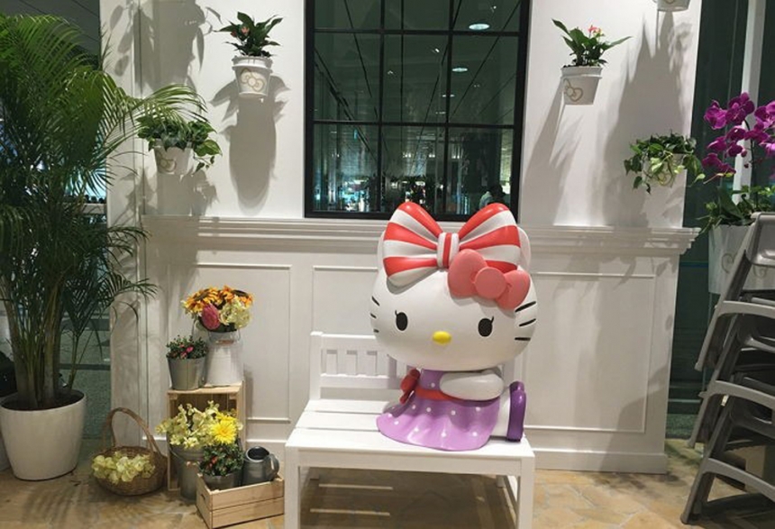 HELLO KITTY ORCHID GARDEN