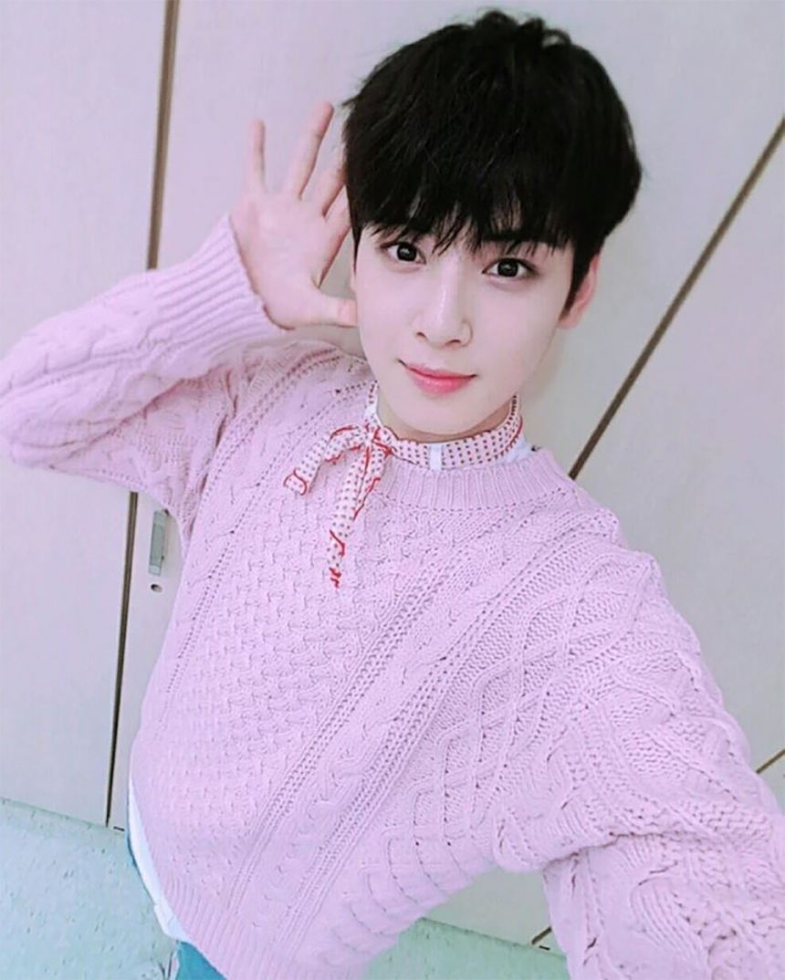 아스트로(ASTRO) 차은우 / 아스트로(ASTRO) 공식 인스타그램 