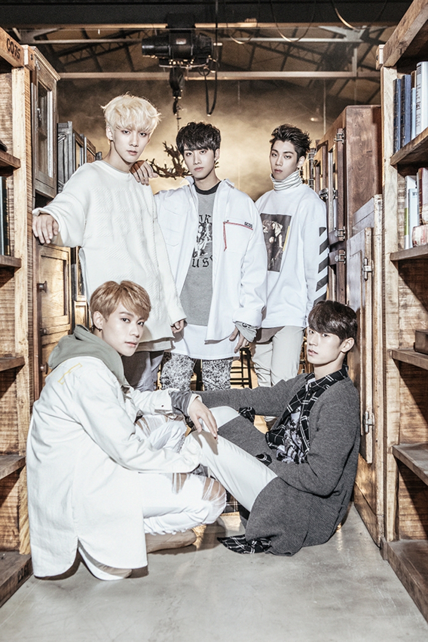  크나큰(KNK) / YNB ENT