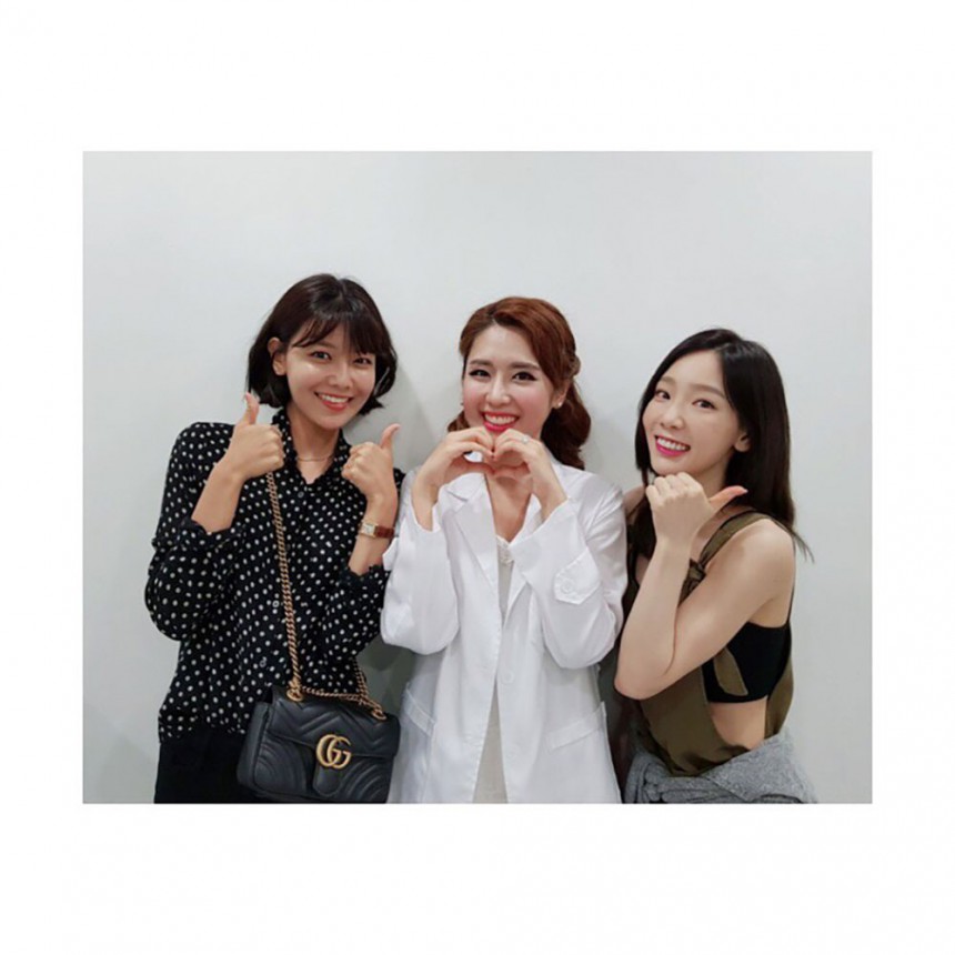 최수진-수영-태연 / 수영 인스타그램