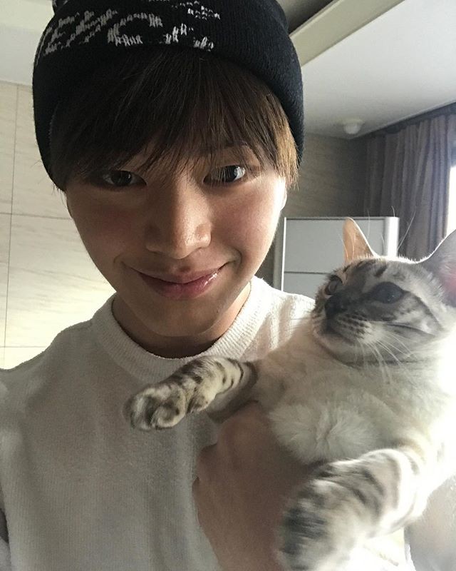 육성재 인스타그램