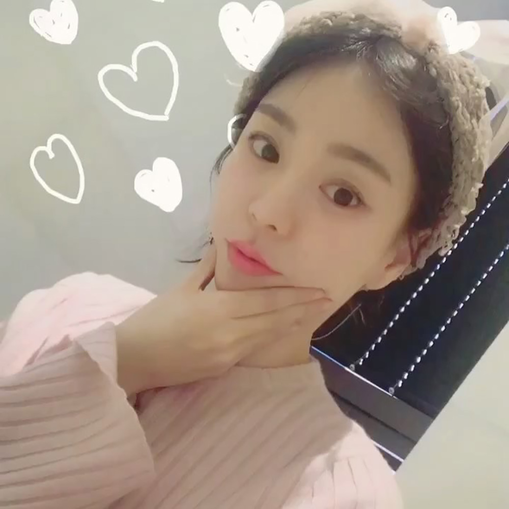 [근황] 황하나, 인스타그램 보니?…'청순한 외모 돋보여' - 정희채 기자 - 톱스타뉴스
