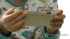 10살 미만 스마트폰 이용 11분 늘어…10대는 하루 2시간41분