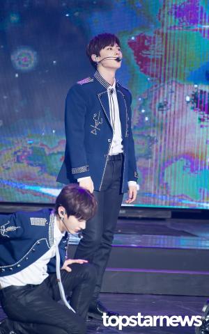 [HD포토] 워너원(Wanna One) 황민현, ‘워너블 심장 저격하는 비주얼’  (가온차트)