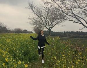 ‘리턴’ 박진희, 유채꽃 밭에서…행복한 일상 공개 ‘눈길’