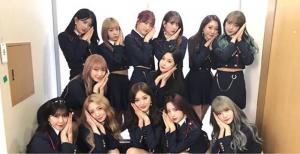 [근황] 우주소녀, 다 같이 손을 모으고 “꿈꾸는 마음으로”