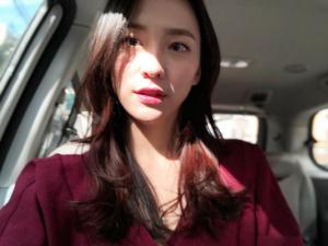 ‘곤지암’ 박지현, 예쁨 가득한 셀카 공개 ‘자연광에서도 빛나는 외모’