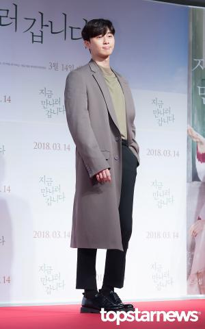 ‘윤식당2’ 박서준, 시사회장에서도 빛나는 자태…’머리부터 발 끝까지 완벽’