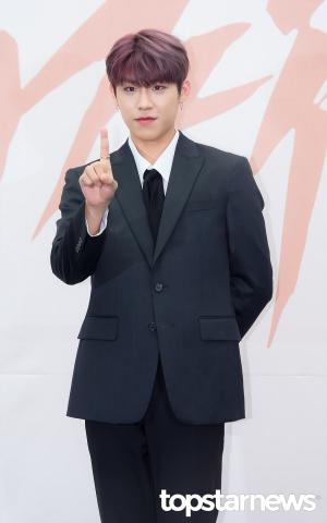 [HD포토] 워너원(Wanna One) 박우진, ‘수트 입은 참새’ (부메랑)