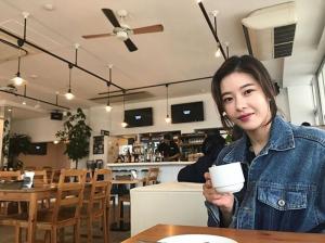 드라마 ‘인형의 집’ 박하나, 청초한 일상 공개 “#커피#휴가#모모치”